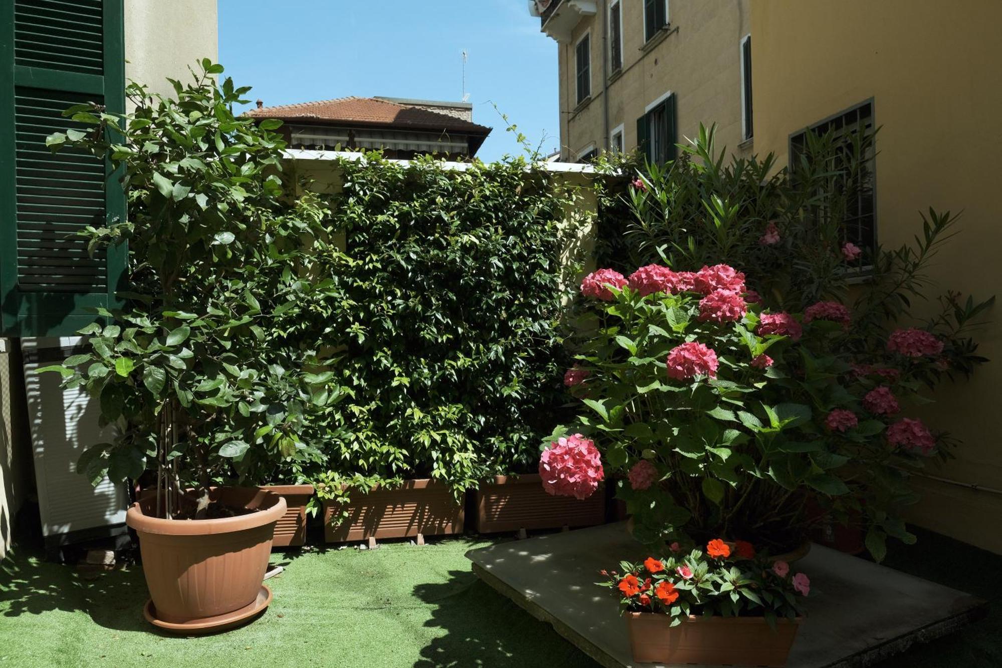 Comecasa Flowery Terraced Apartment Milánó Kültér fotó