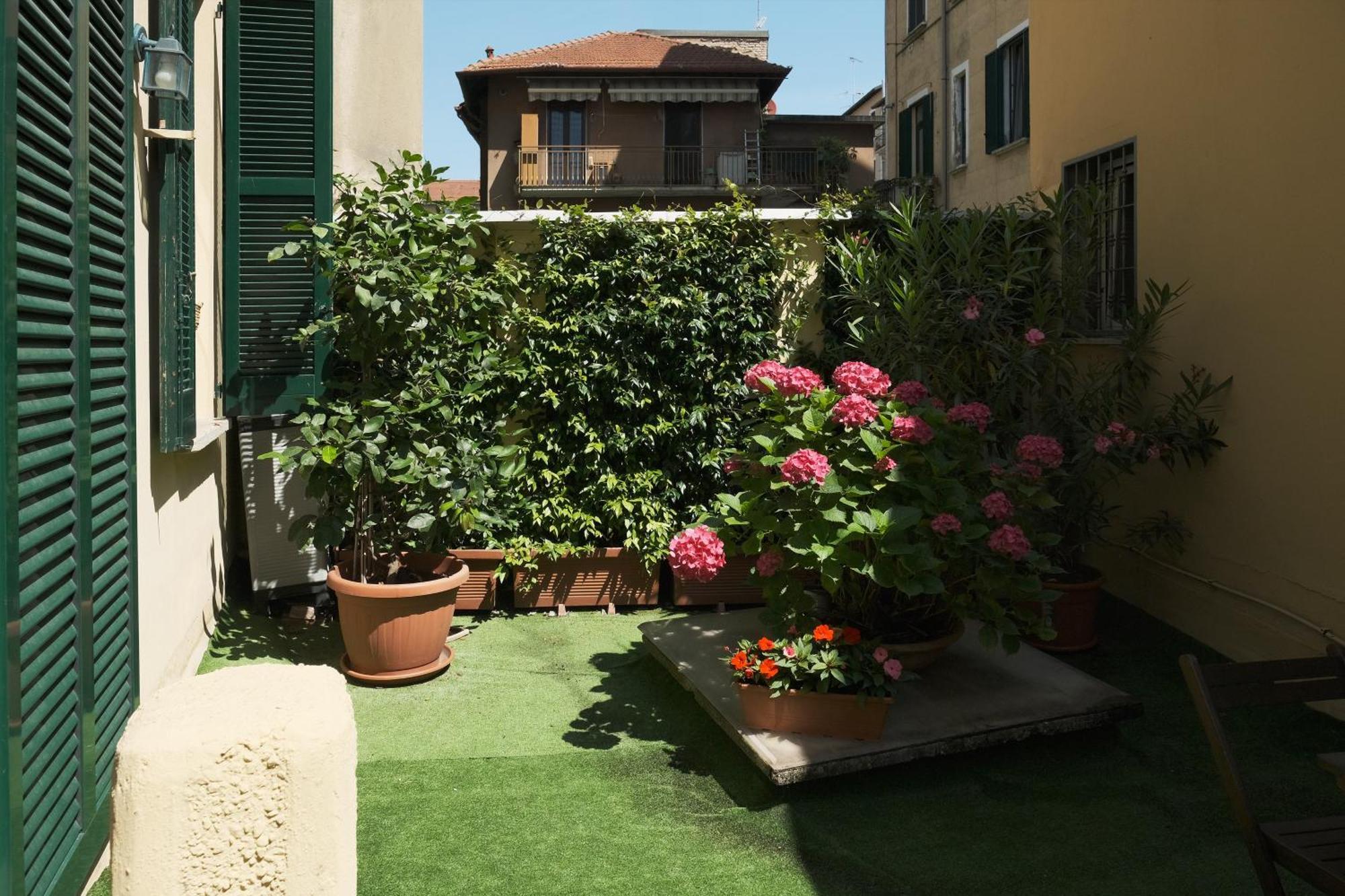 Comecasa Flowery Terraced Apartment Milánó Kültér fotó